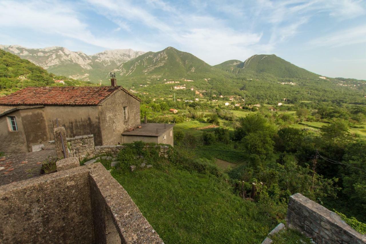 Вілла Rustic Stone House Бар Екстер'єр фото